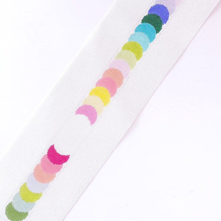 overlapping color bag strap
