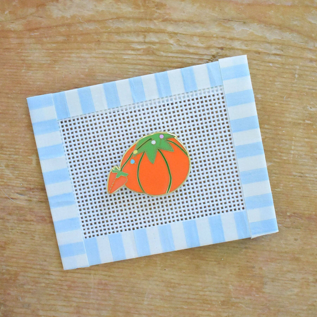 Tomato Pincushion Needle Minder